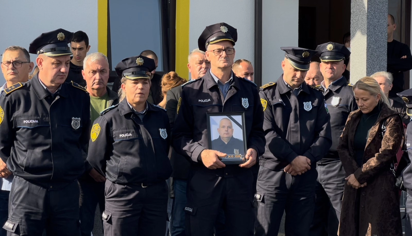 Sahranjen policajac Ozren Maran koji je ubijen u terorističkom napadu